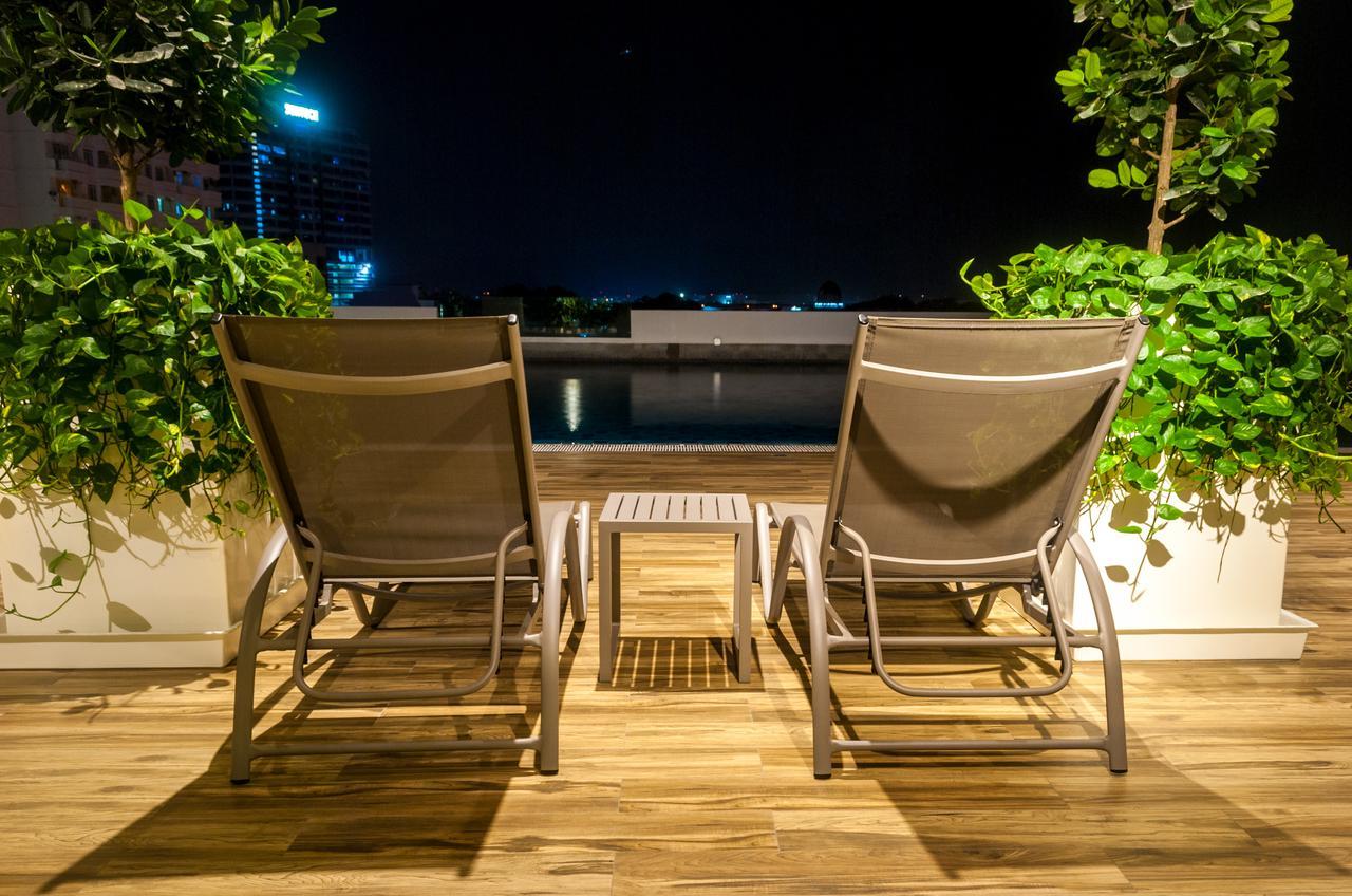 Lazy Traveler'S Suite By D Imperio Homestay George Town Ngoại thất bức ảnh