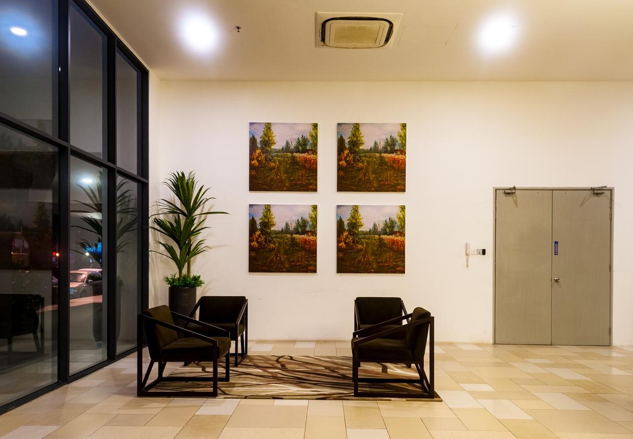 Lazy Traveler'S Suite By D Imperio Homestay George Town Ngoại thất bức ảnh